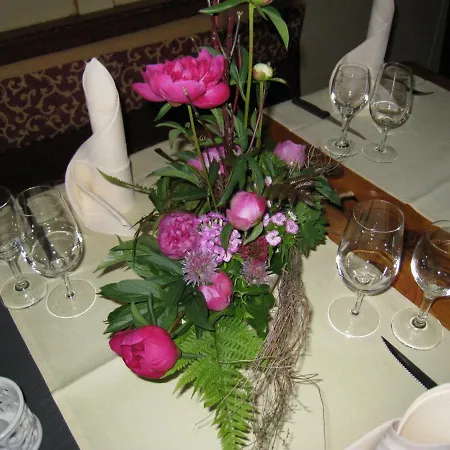 ベルビュー ピンテ 3*